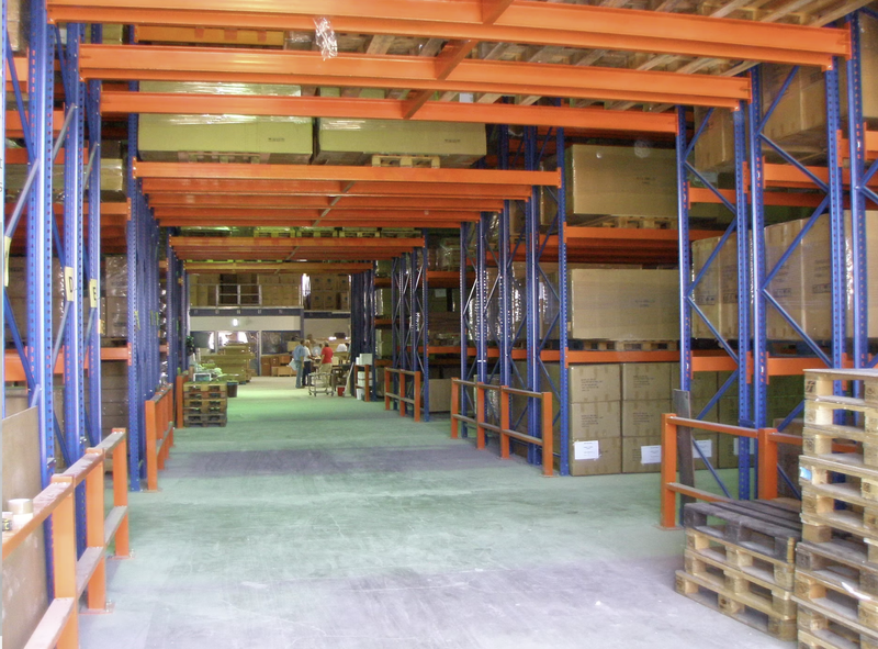 Double deep pallet racking