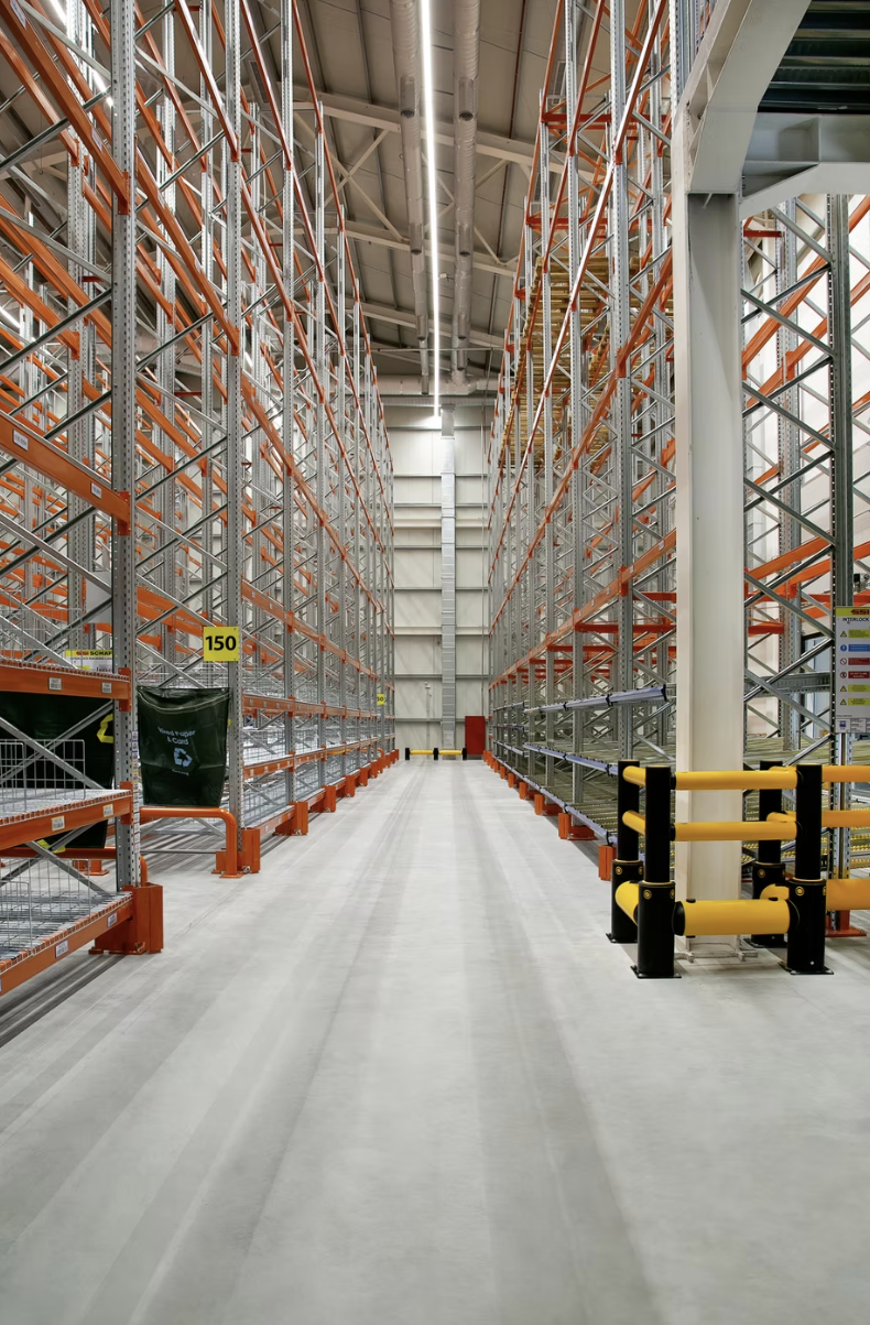 Seismic pallet racks