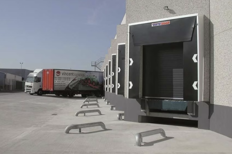 CURTAIN DOCK SHELTERS