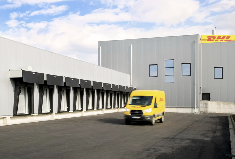 VAN HYBRID DOCK SHELTER