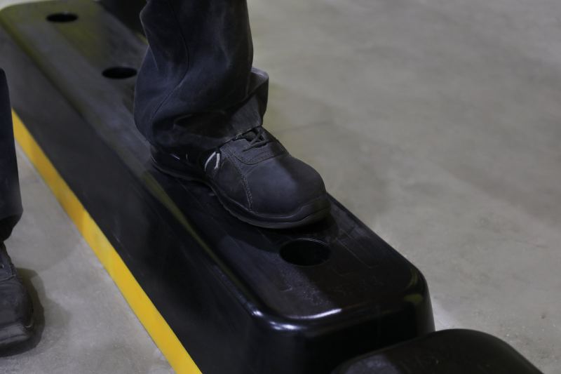 StepBumper Low-Level Protection Barrier - view 5